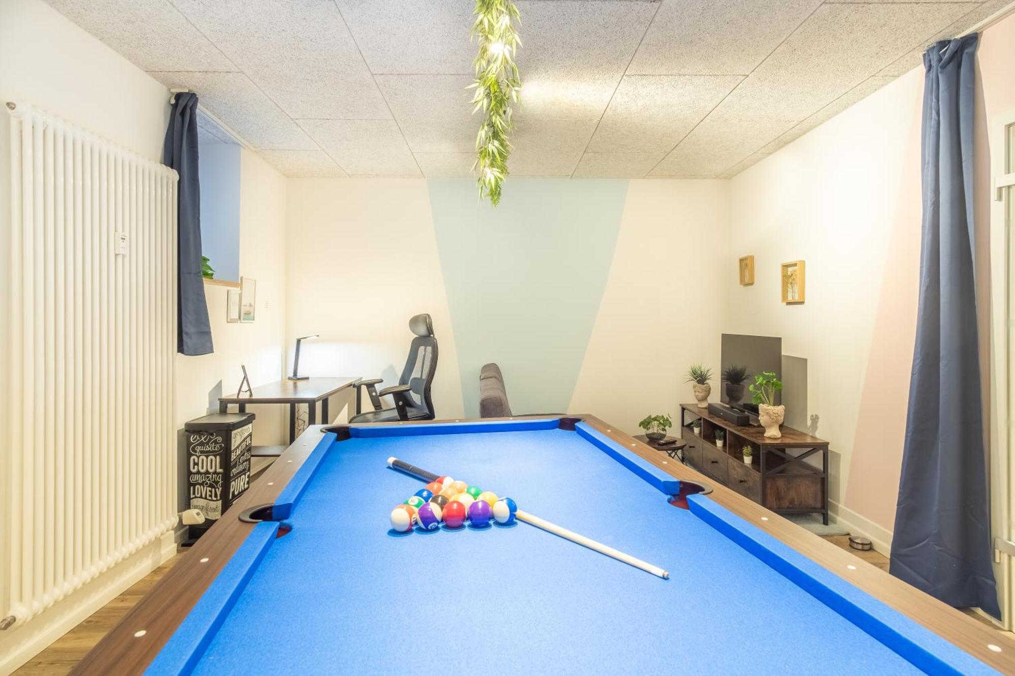 Ferienwohnung Pool Table Heaven, Workstation, 4K Tv, Netflix Leipzig Exterior foto
